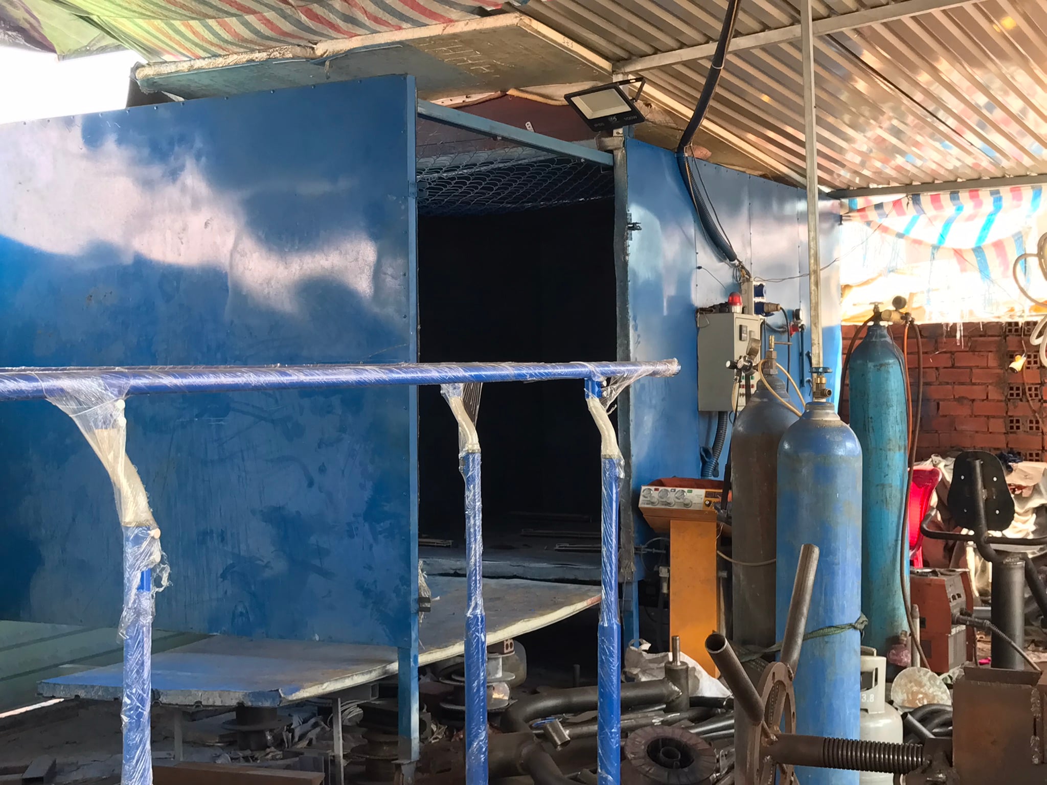 Powder coating